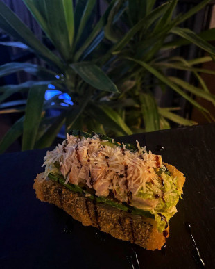 Суші хот дог з копченою куркою 